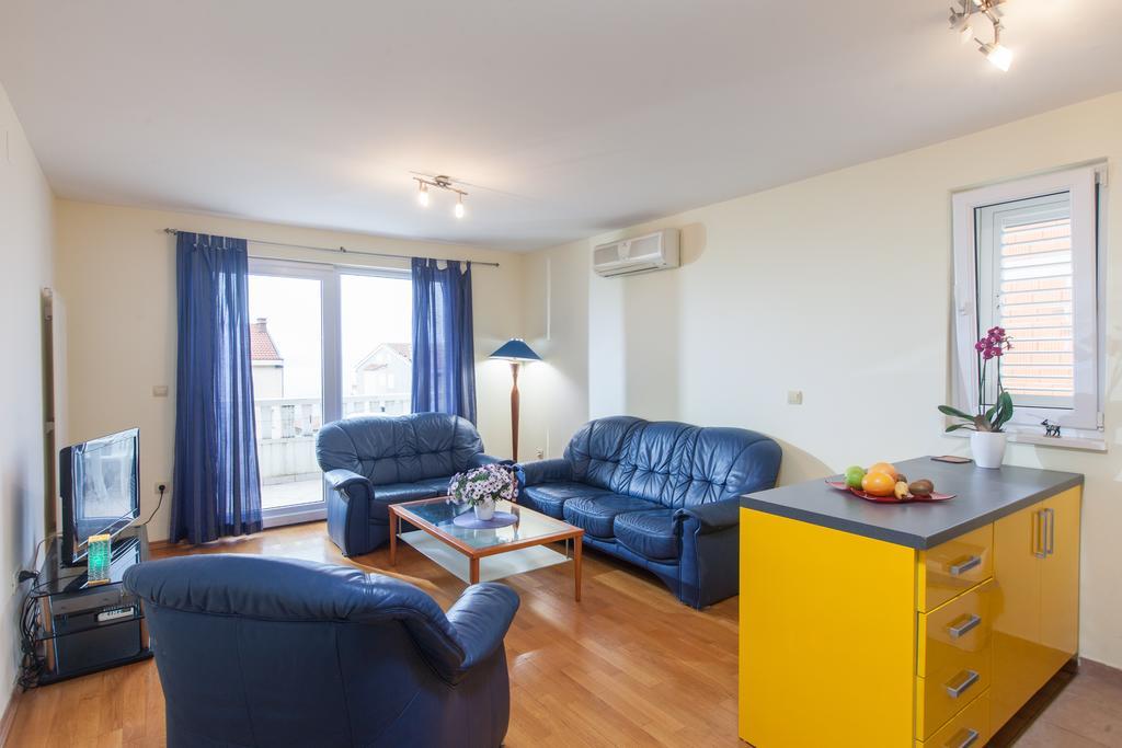 Apartments Tino 马卡尔斯卡 客房 照片